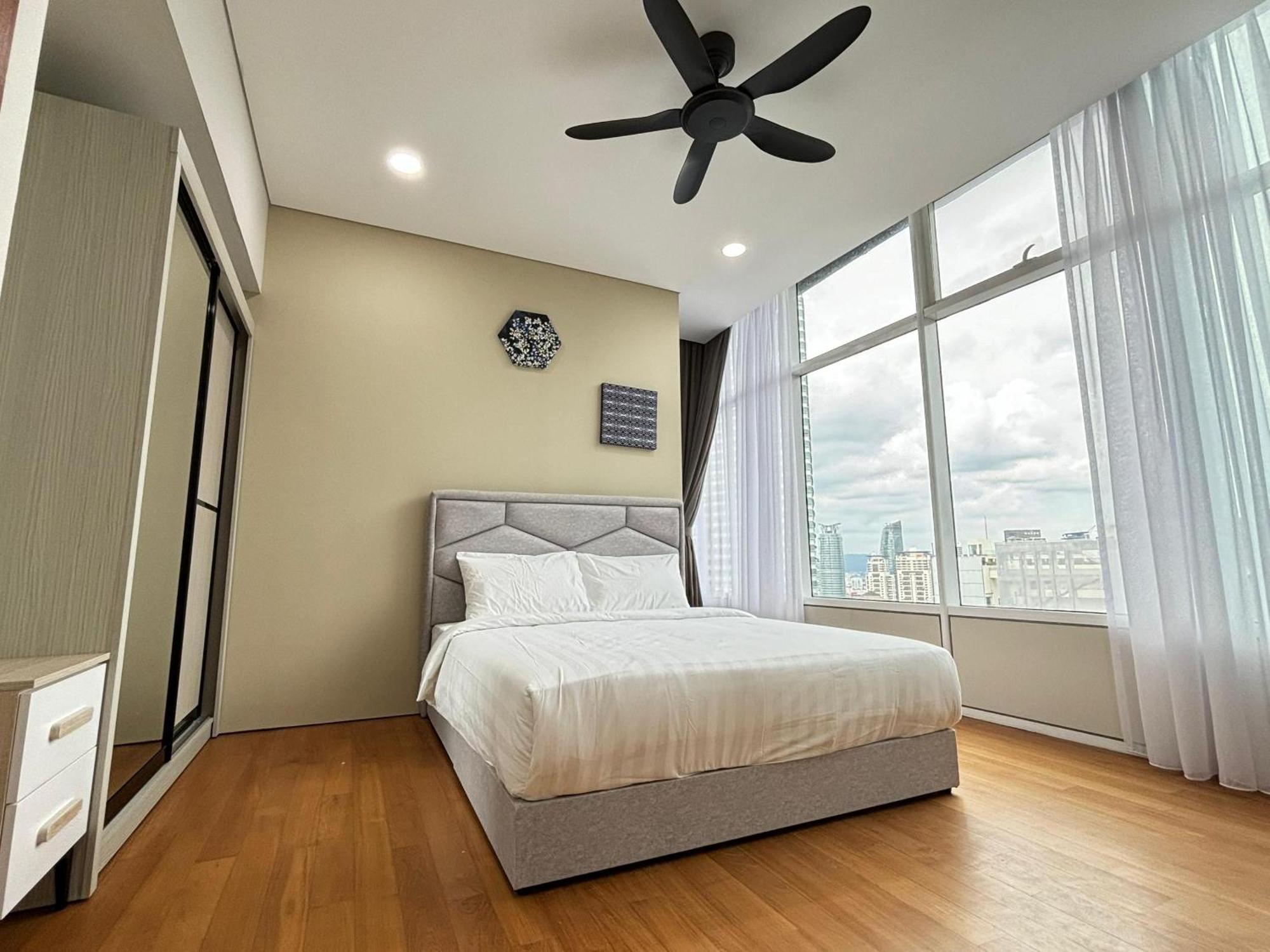 Sky Suites At Klcc By Mitstay 吉隆坡 外观 照片