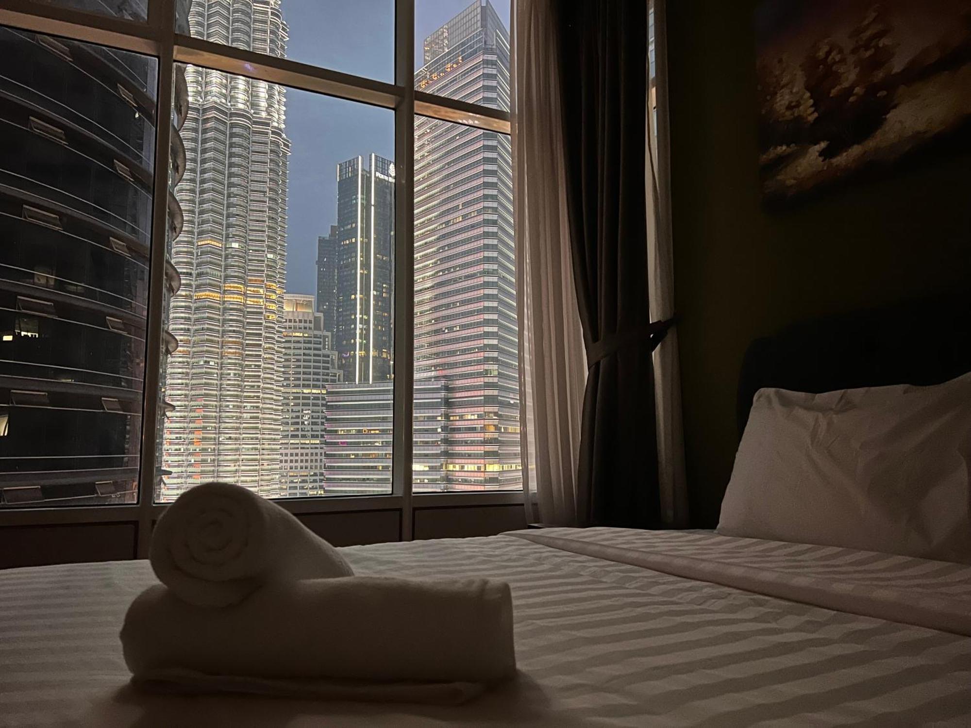 Sky Suites At Klcc By Mitstay 吉隆坡 外观 照片